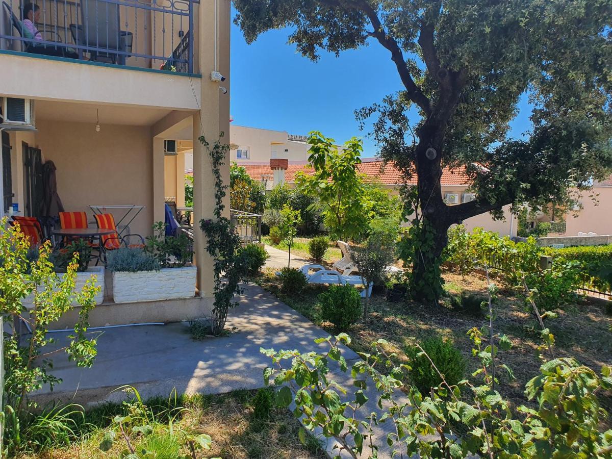 Apartments Kli Kli Утєха Екстер'єр фото